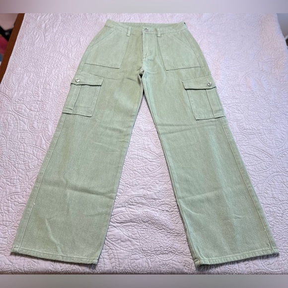 Cider Womens Green Wide Leg Cargo Jeans NWT Size Medium - Picture 11 of 11